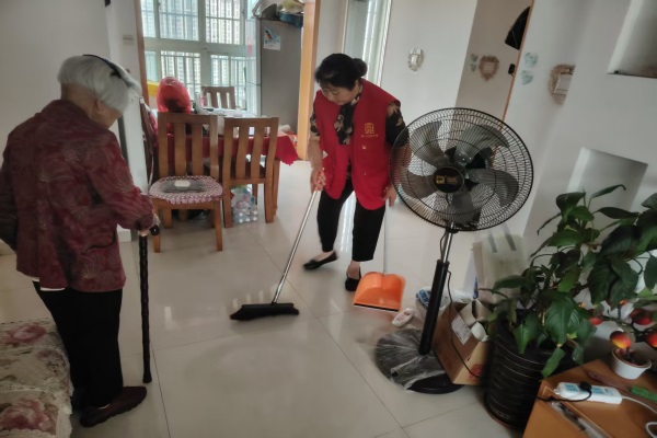 红色小管家开展窗帘之约上门活动 - 8K JPEG.jpg